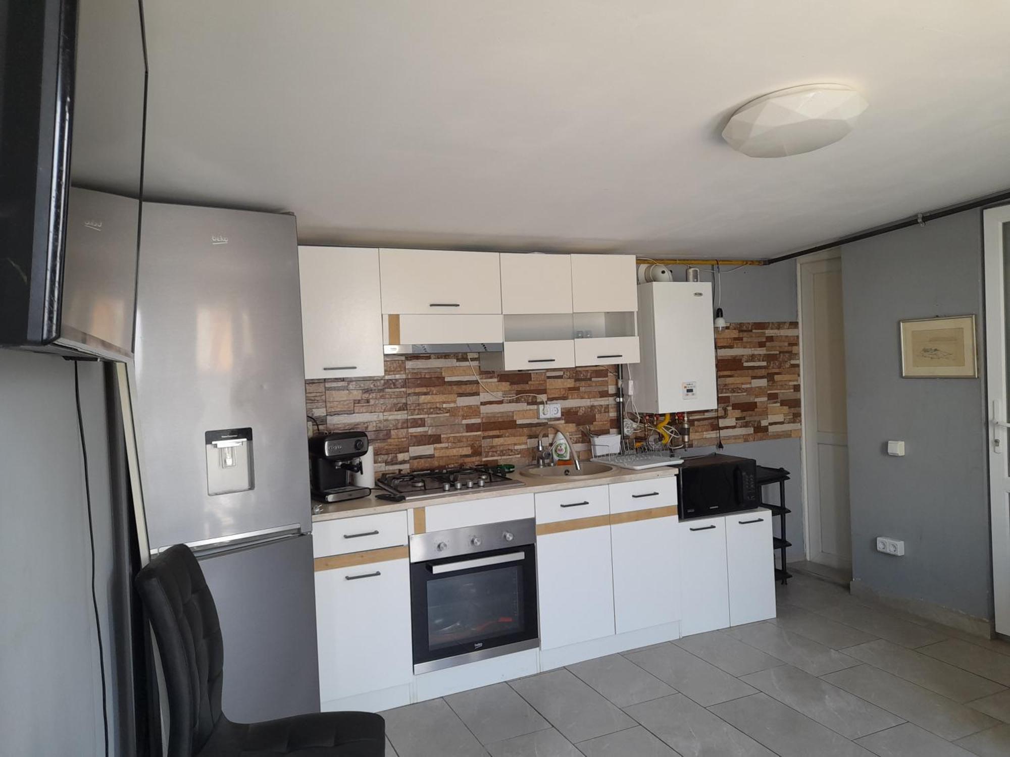 Garsoniera Sic Zona Terapia Zona Linistita La Casa Cu Parcare Lejlighed Cluj-Napoca Eksteriør billede