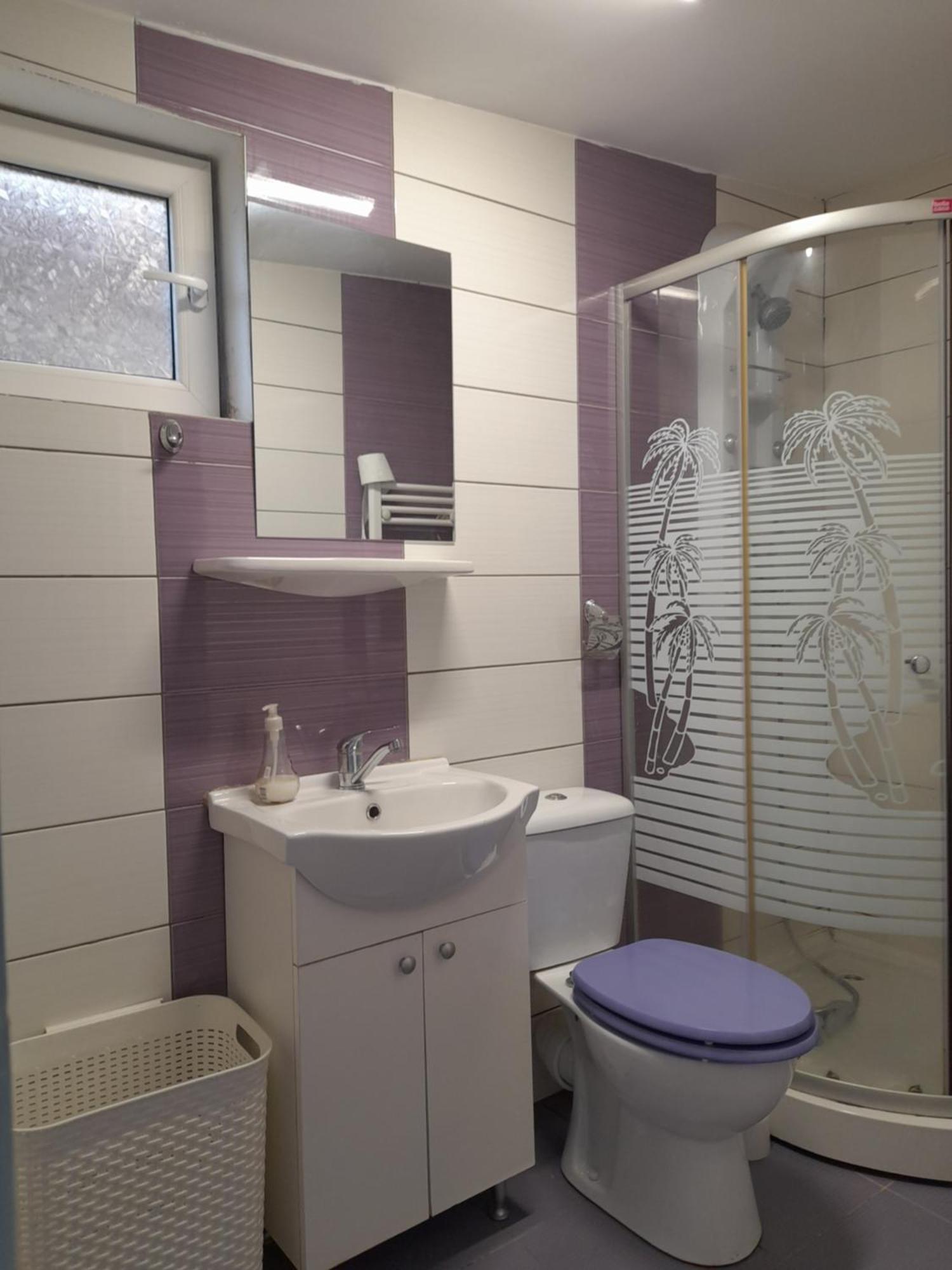 Garsoniera Sic Zona Terapia Zona Linistita La Casa Cu Parcare Lejlighed Cluj-Napoca Eksteriør billede