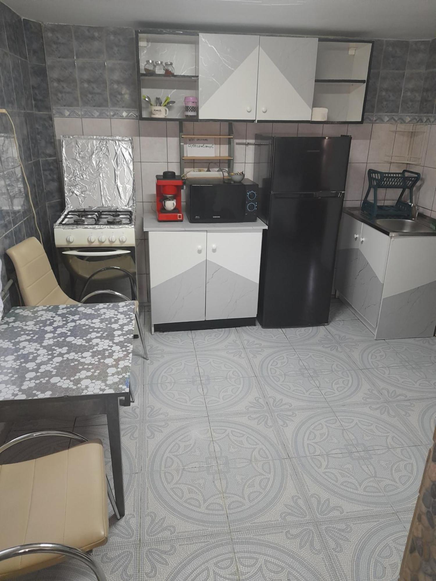 Garsoniera Sic Zona Terapia Zona Linistita La Casa Cu Parcare Lejlighed Cluj-Napoca Eksteriør billede