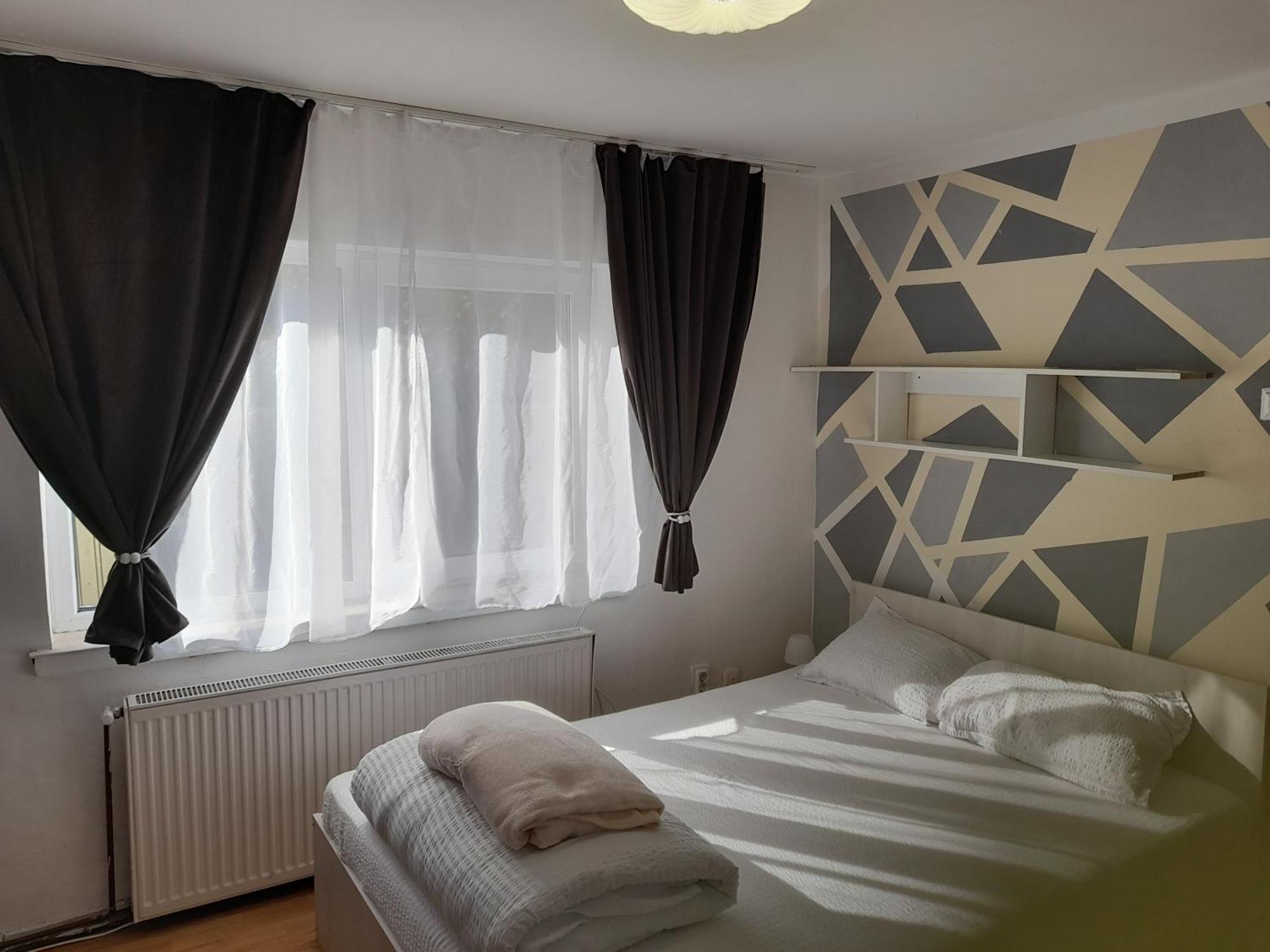 Garsoniera Sic Zona Terapia Zona Linistita La Casa Cu Parcare Lejlighed Cluj-Napoca Eksteriør billede