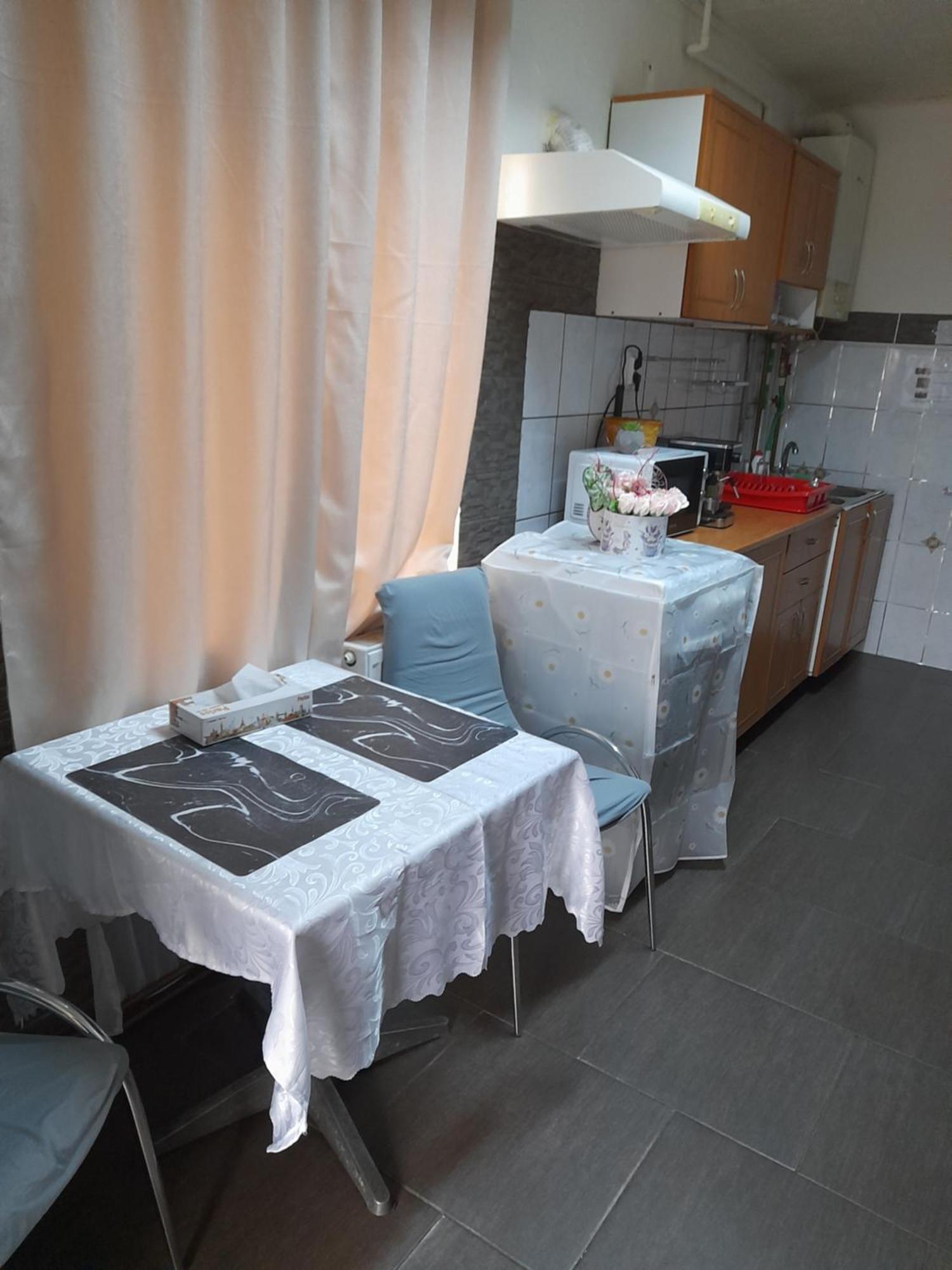 Garsoniera Sic Zona Terapia Zona Linistita La Casa Cu Parcare Lejlighed Cluj-Napoca Eksteriør billede